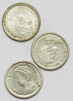 Lot 832
