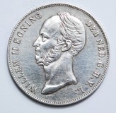 Lot 475