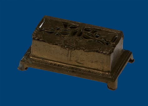 Lot 210